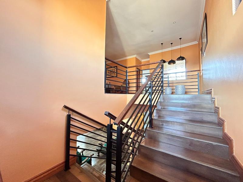 To Let 4 Bedroom Property for Rent in Xanadu North West